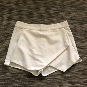 White skort